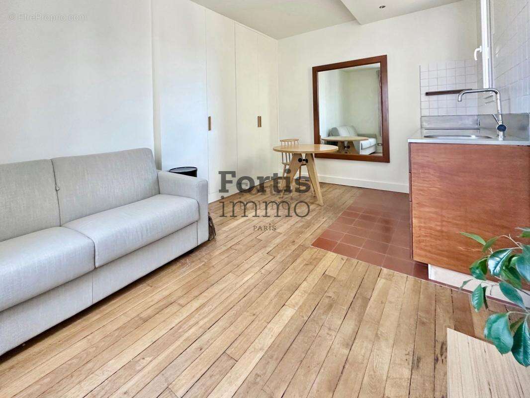 Appartement à PARIS-4E