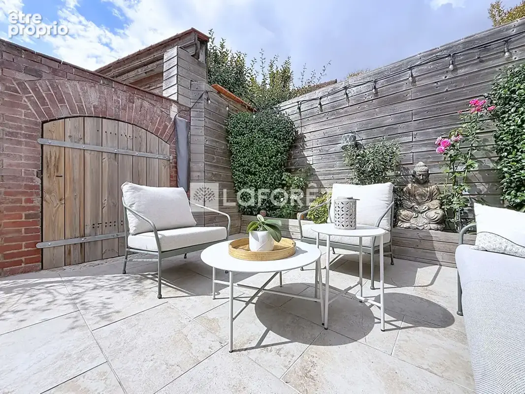 Maison de ville rénovée avec goût et extérieur intimiste - photo 14