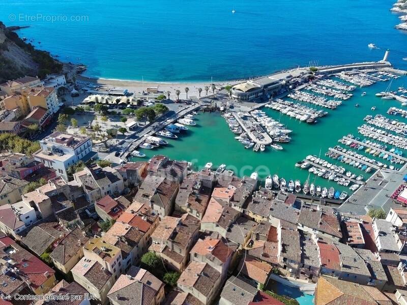 Appartement à CASSIS