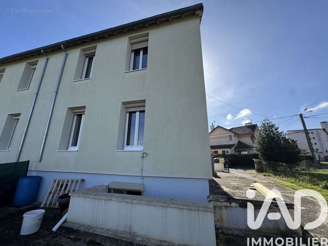 Photo 2 - Maison à SAINT-LAURENT-D'ANDENAY