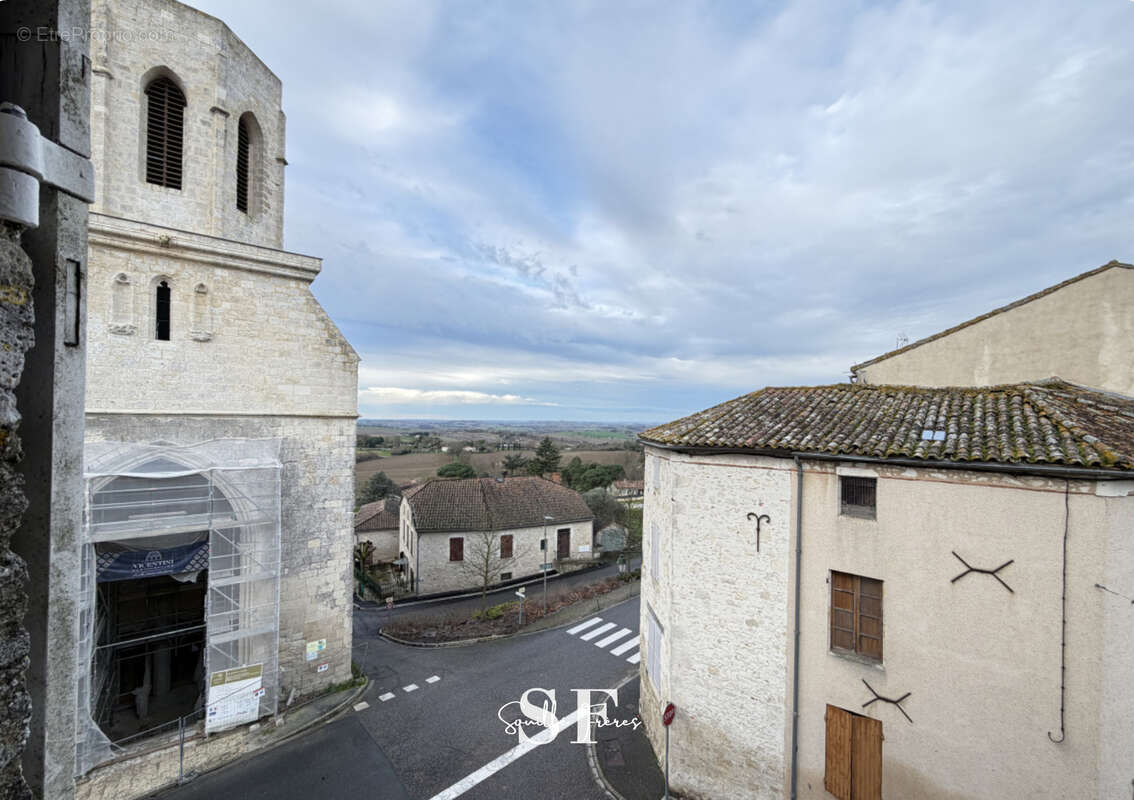 Rive gauche, immeuble de caractere appartement et local commercial - photo 15