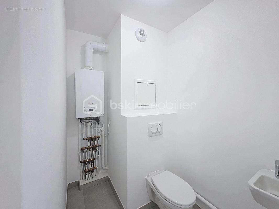 Appartement à COMBS-LA-VILLE