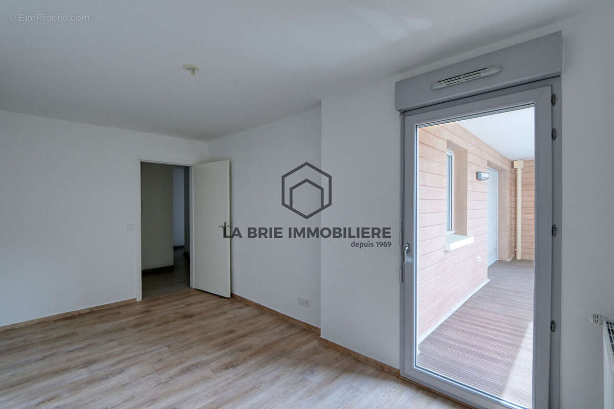 Appartement à JUVISY-SUR-ORGE