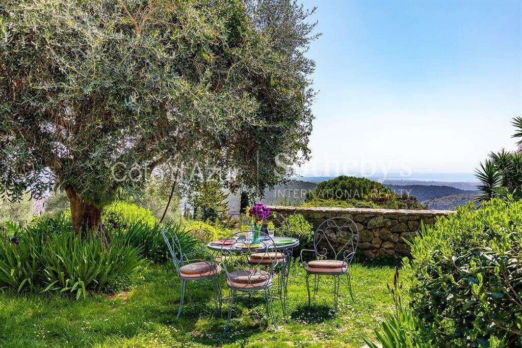 Maison à TOURRETTES-SUR-LOUP