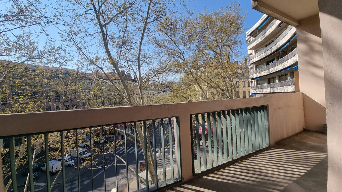 Appartement à LYON-3E