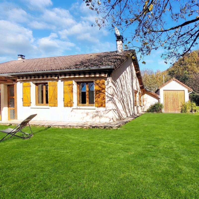 Maison à CREMIEU