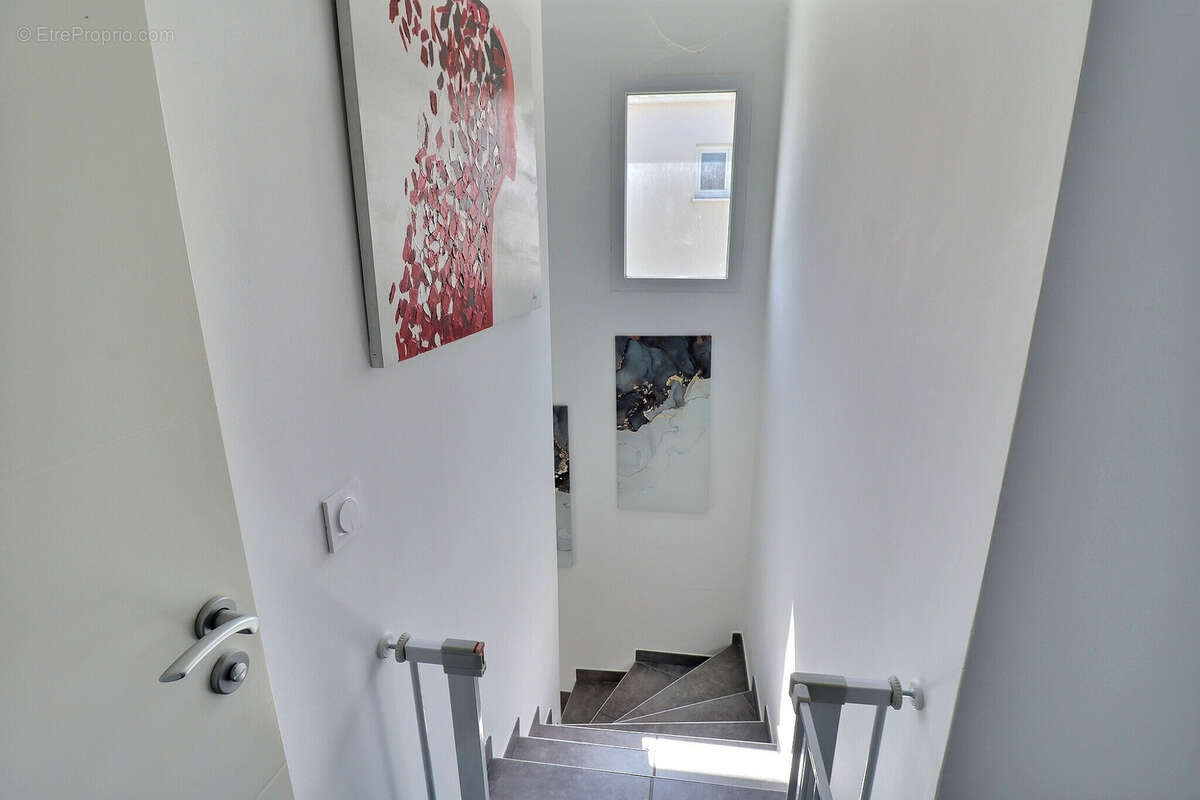 Maison à SAINT-DREZERY