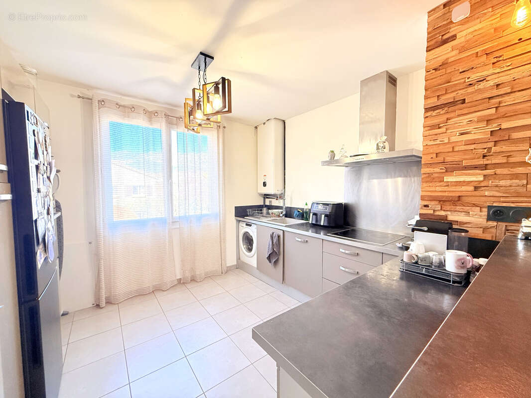 Appartement à LA VALETTE-DU-VAR