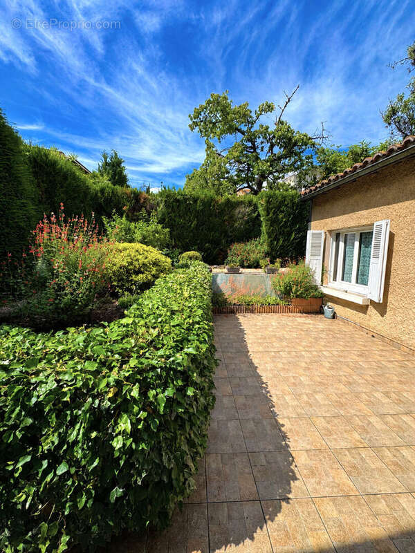 Maison de 136 m2 + maison indépendante de 40 m² - photo 9