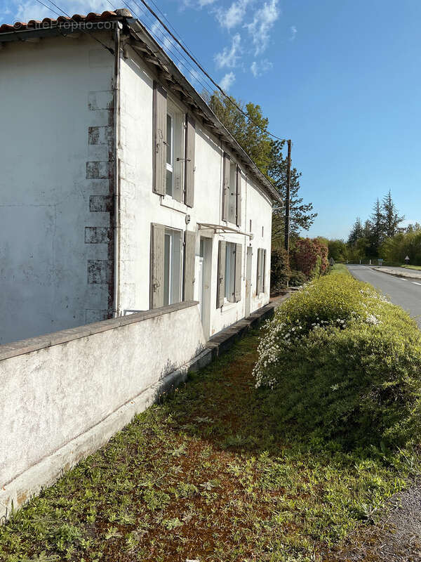 Maison à SAINT-MEDARD