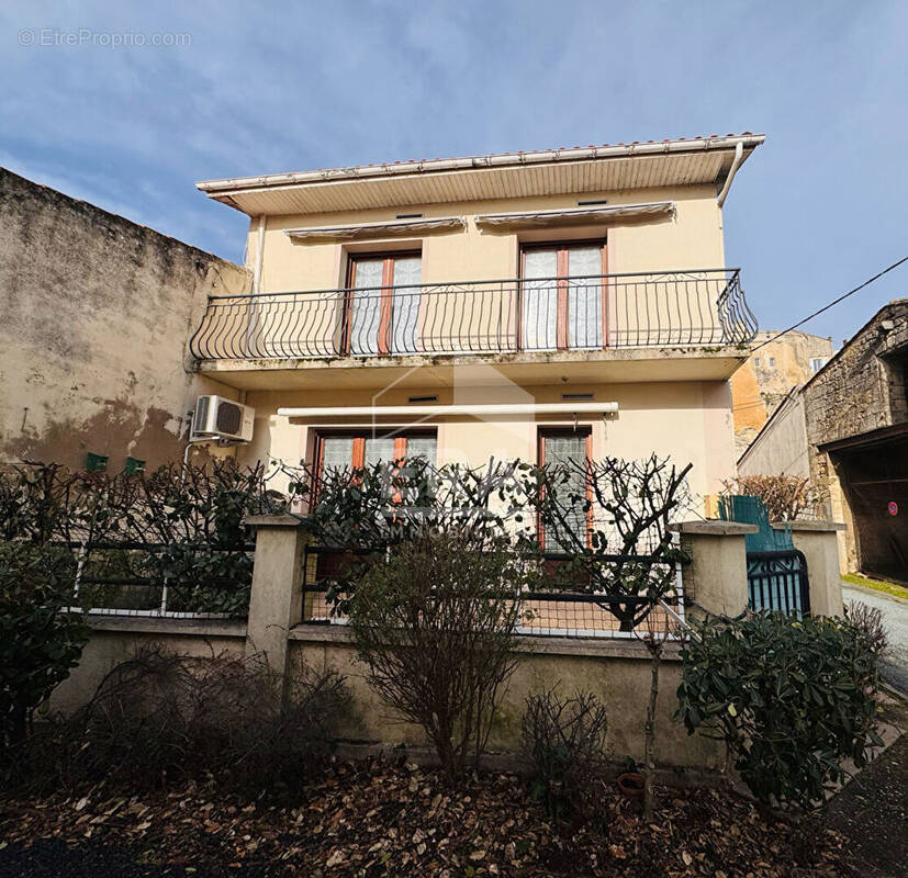 Maison à BOURG