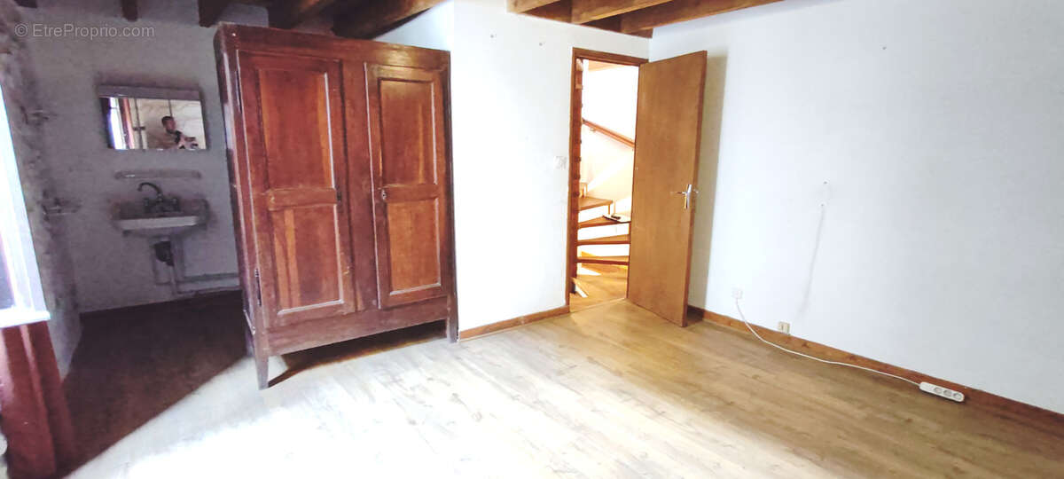 Maison à GILHOC-SUR-ORMEZE