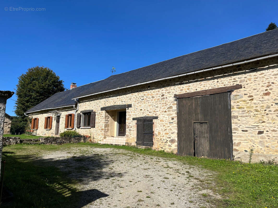 Maison à LA CROISILLE-SUR-BRIANCE