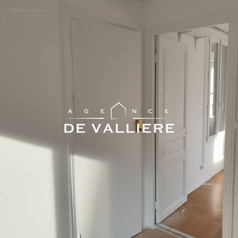 Appartement à PARIS-18E