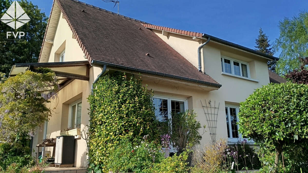 Maison à GRUCHET-LE-VALASSE