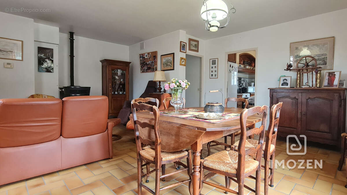 Maison à LA CELLE