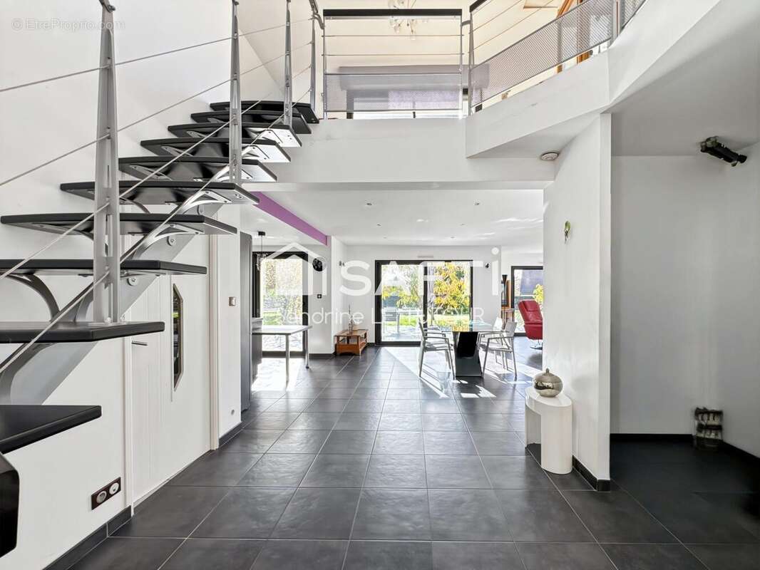 Photo 3 - Maison à LOCQUELTAS