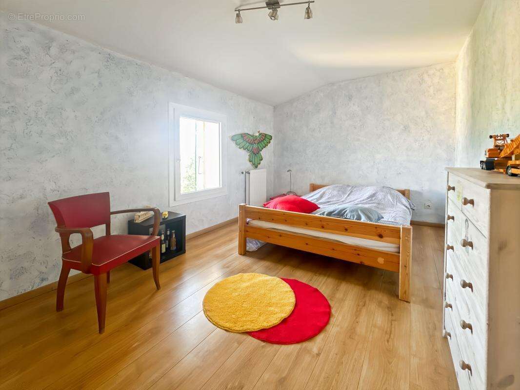 Maison à LIVRON-SUR-DROME