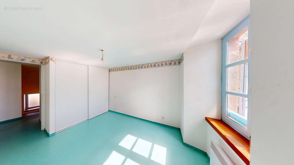 Maison à RIEUPEYROUX