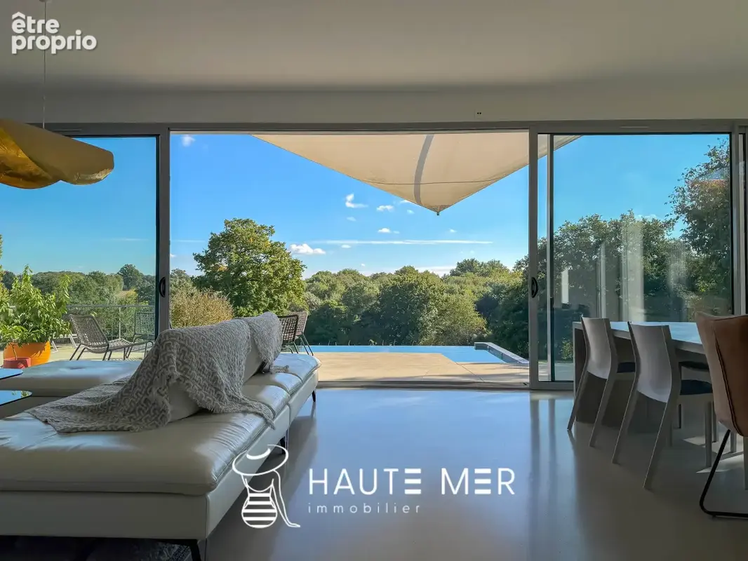CHÊNE - Maison contemporaine lovée dans un écrin de verdure - photo 1