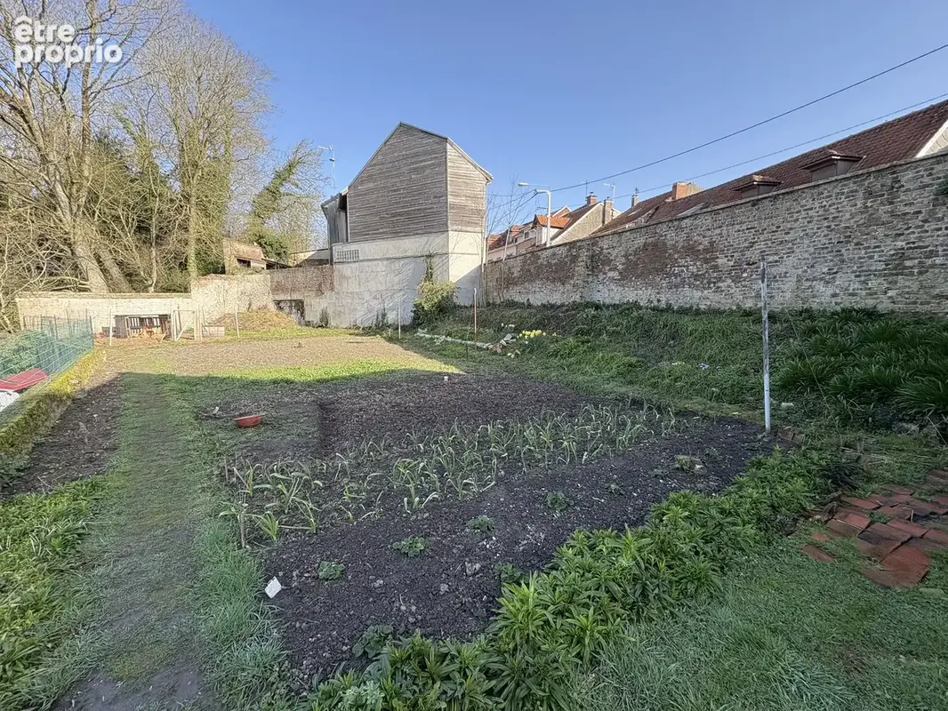 Maison avec commerce sur auxi le chateau - photo 10