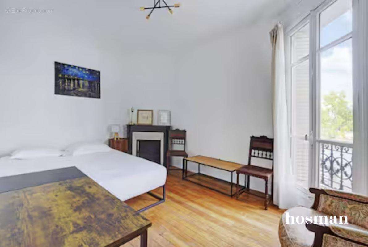 Appartement à PARIS-15E