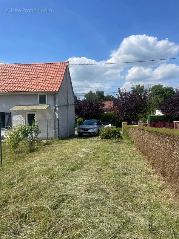 Terrain à ESSERTAUX