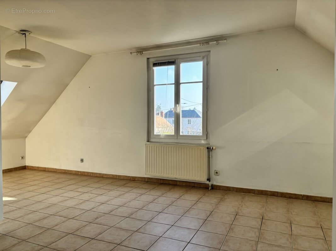 Maison à SAINT-DENIS-EN-VAL