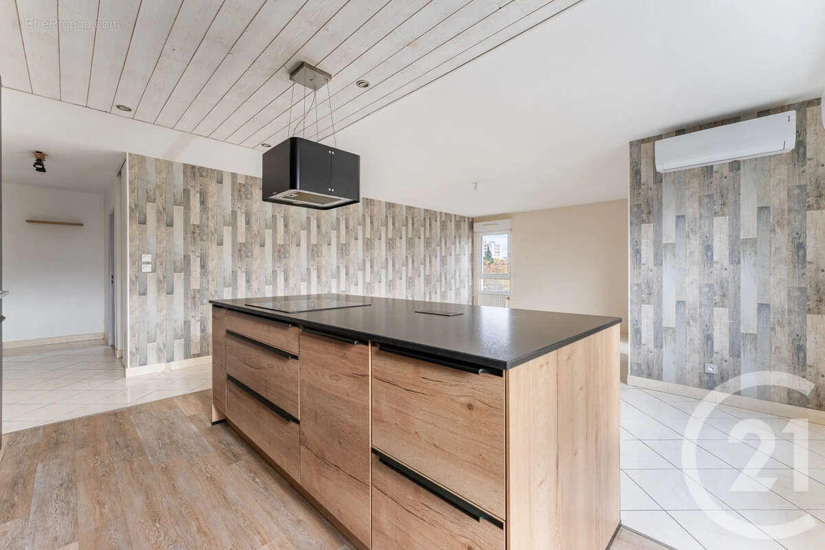 Appartement à SAINT-FONS