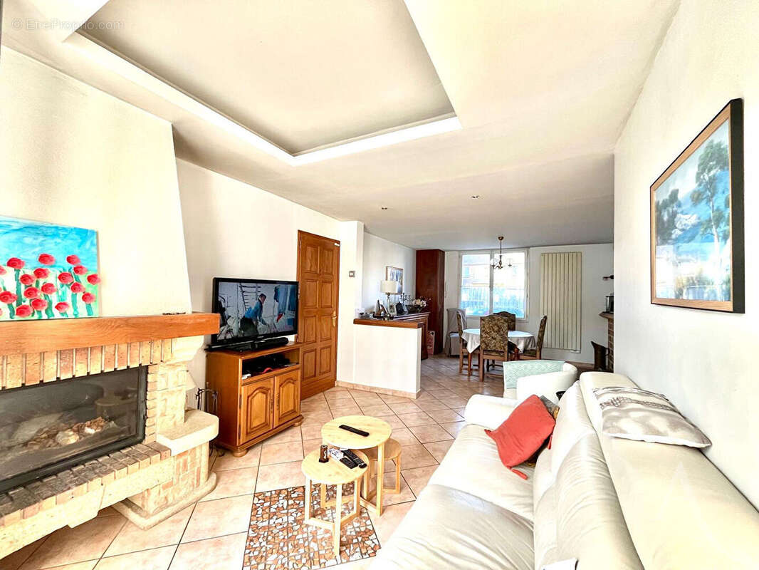 Maison à LIVRY-GARGAN