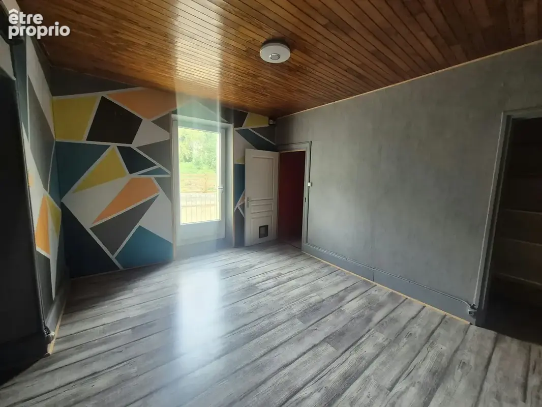 Maison de ville avec cour et garage - photo 6