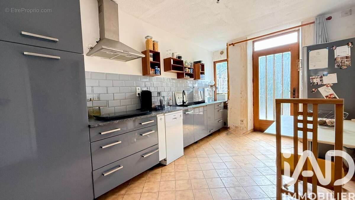 Photo 8 - Maison à TOULON-SUR-ARROUX