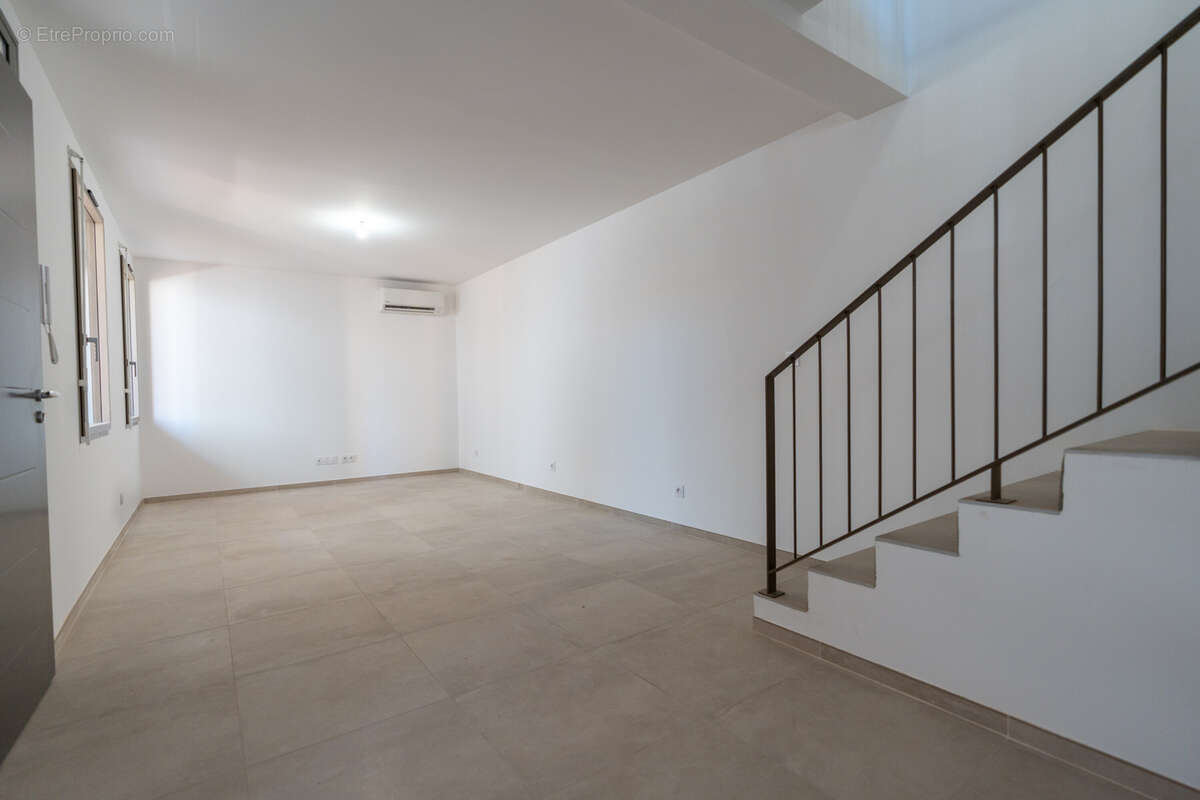 Maison à NIMES