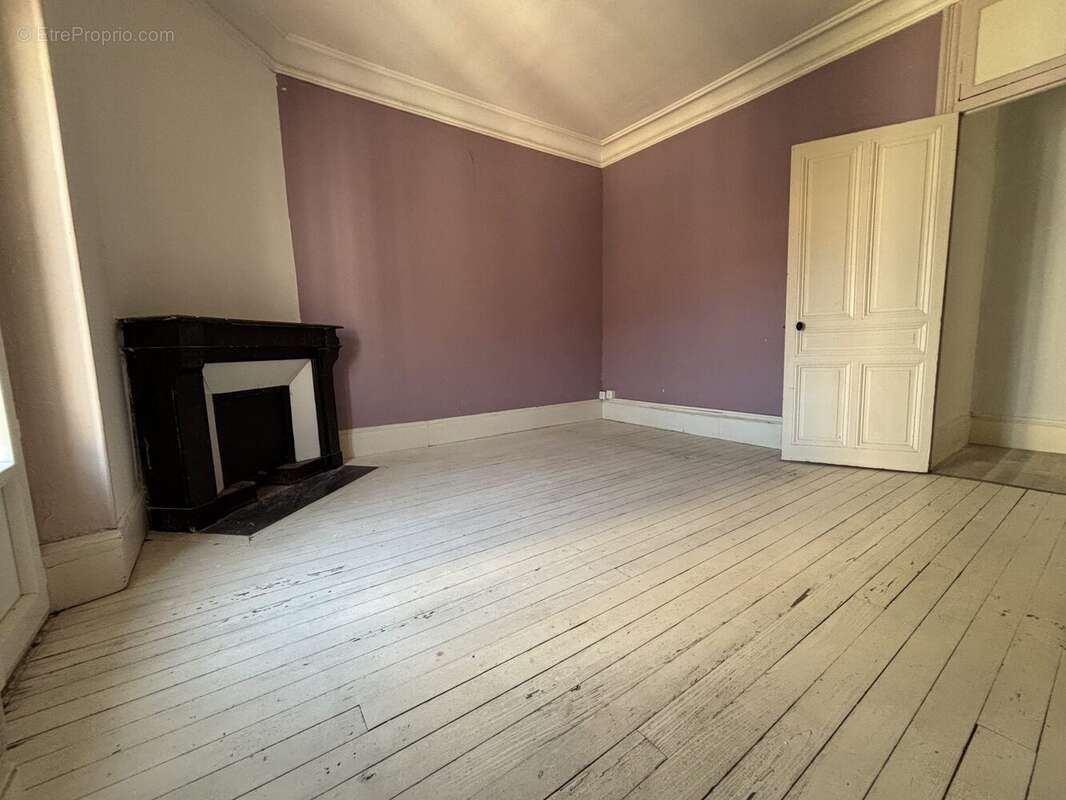 Appartement à ROMANS-SUR-ISERE