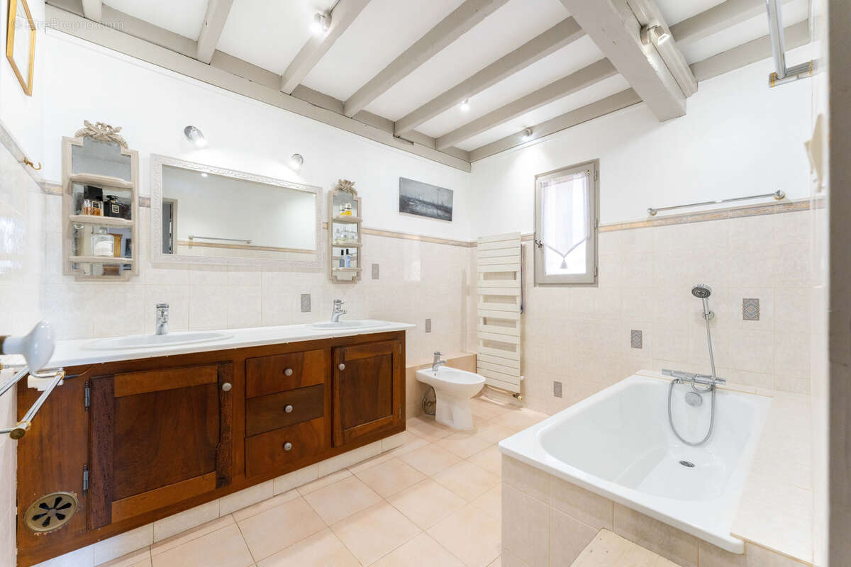 Maison à MARSEILLE-8E