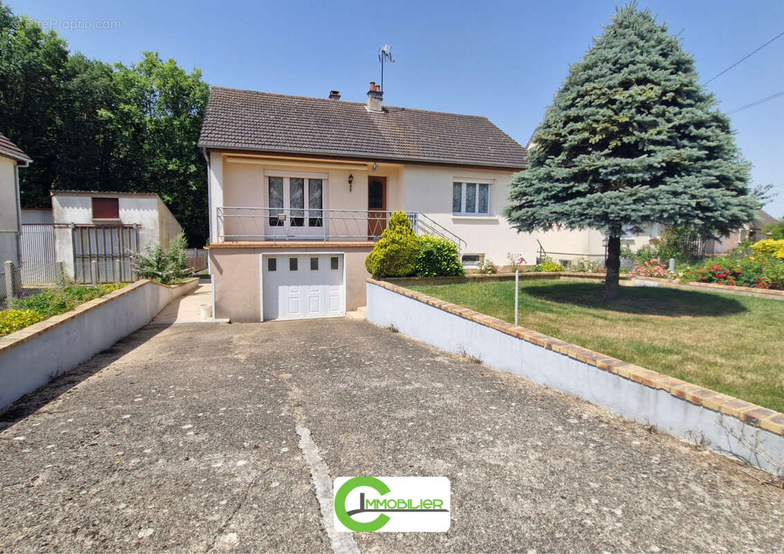 Maison à AUTHON-DU-PERCHE