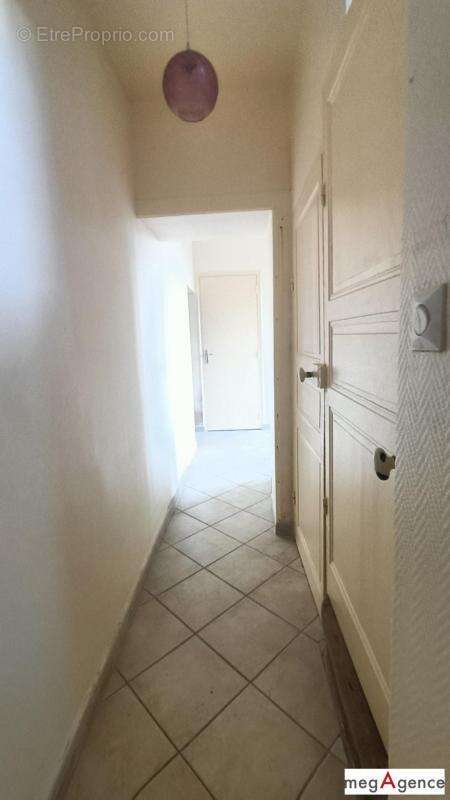 HARDANGES 53 - Maison de bourg avec jardins - photo 10
