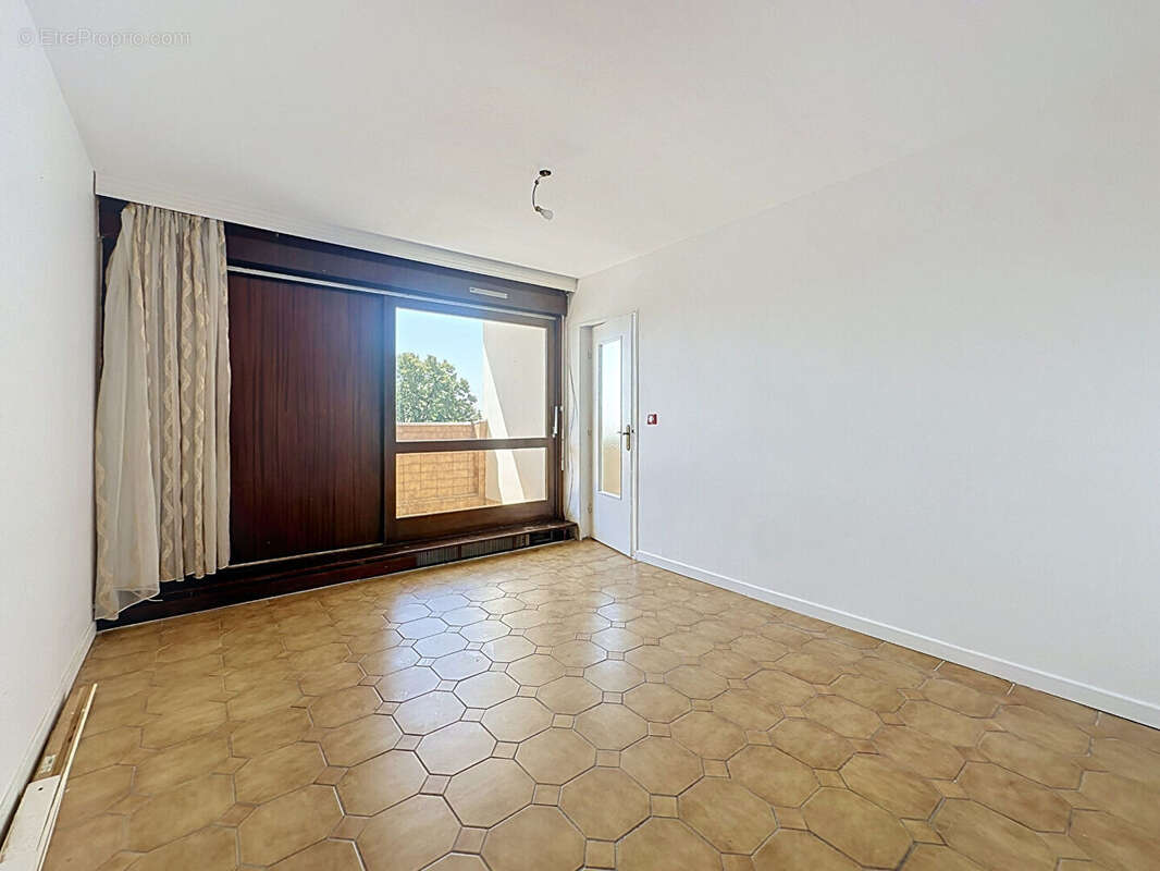 Appartement Rillieux La Pape 6 pièce(s) 132.56m2 - photo 10