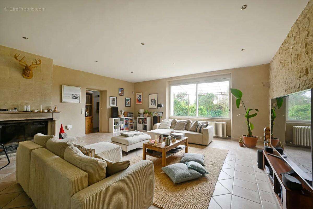 Maison à CHATEAURENARD