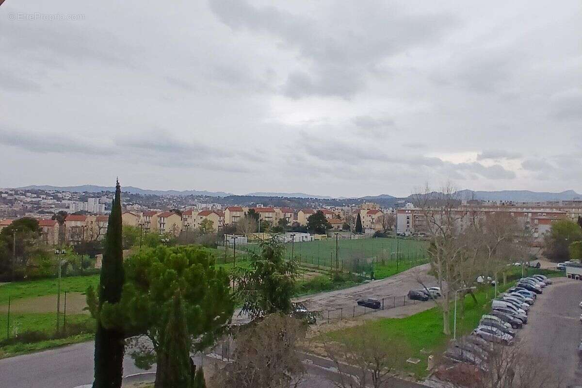 Appartement à MARSEILLE-11E