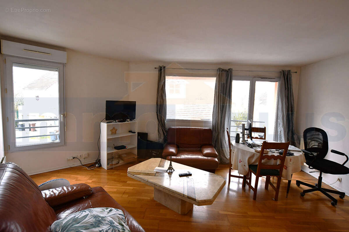 Appartement à BOIS-D'ARCY