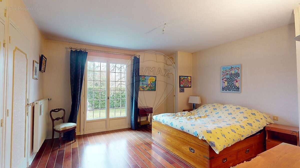 Maison à SAINT-PRYVE-SAINT-MESMIN