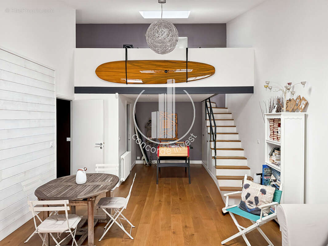 Maison à ASNIERES-SUR-SEINE
