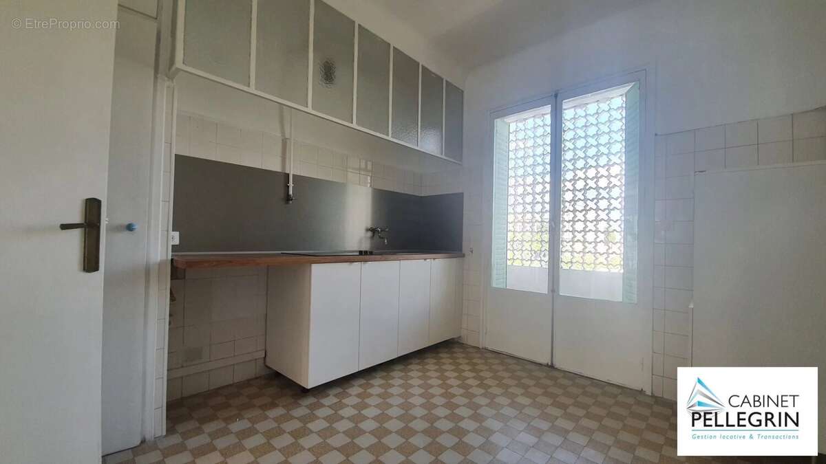 Appartement à MARSEILLE-8E