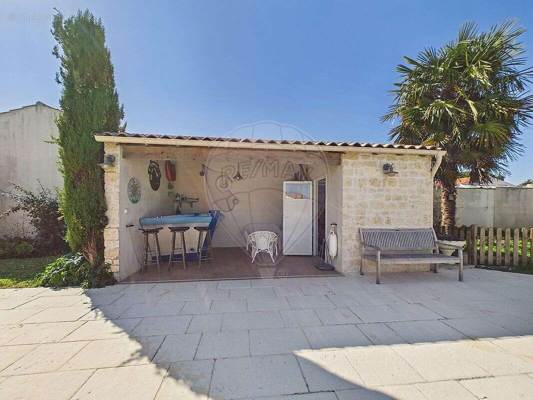 Maison à BOURCEFRANC-LE-CHAPUS