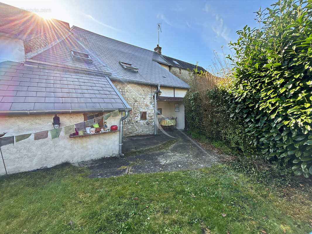 Maison à FLEURY-SUR-ANDELLE