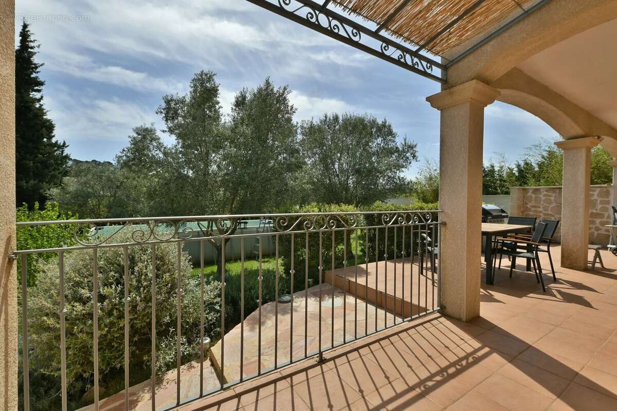 Maison à UZES