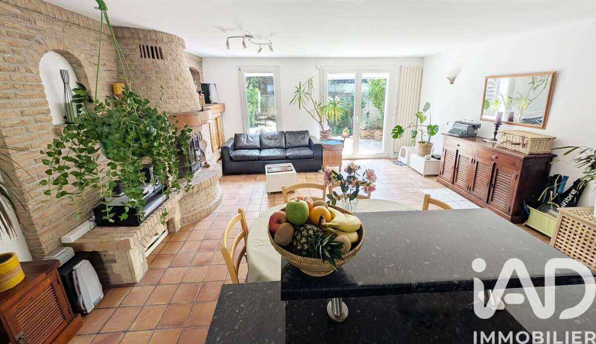 Photo 2 - Maison à LA VILLE-DU-BOIS