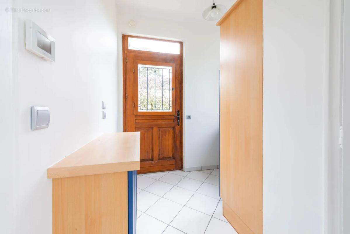 Appartement à SAINT-REMY-LES-CHEVREUSE