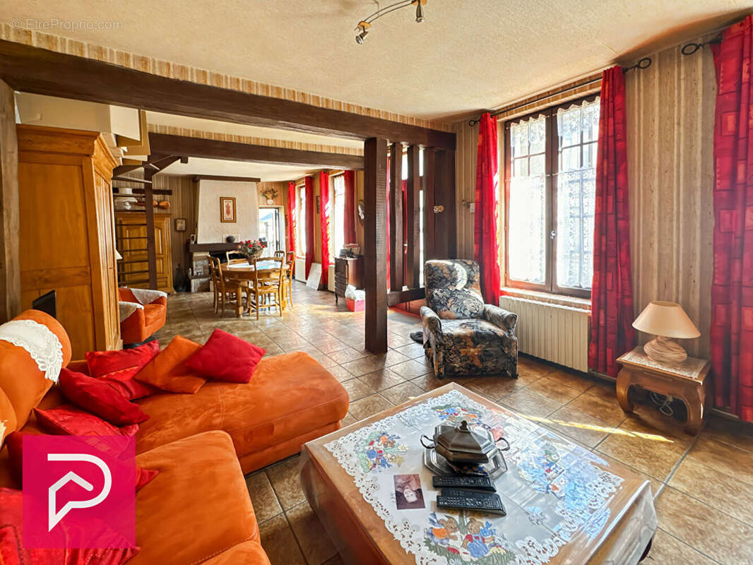 Maison en briques dans BERNAY avec jardin et garage - photo 6